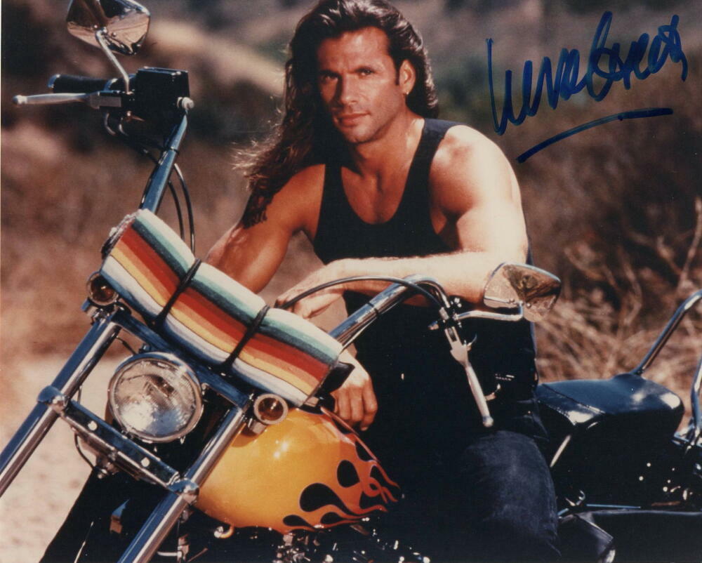 LORENZO LAMAS SIGNED AUTOGRAPH 8X10 Photo Poster painting - FALCON CREST & RENEGADE STUD, RARE