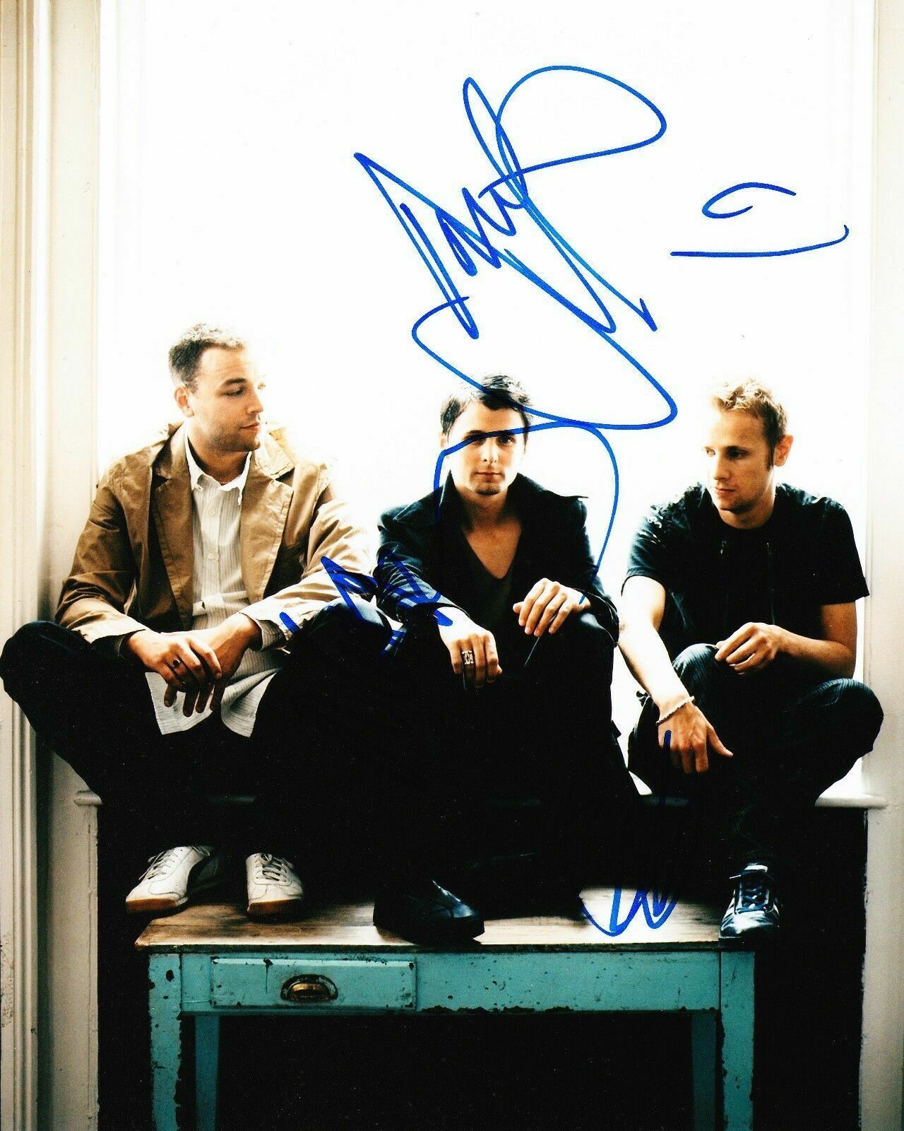 Muse Signed 10X8 Photo Poster painting Genuine Signature AFTAL COA (B)