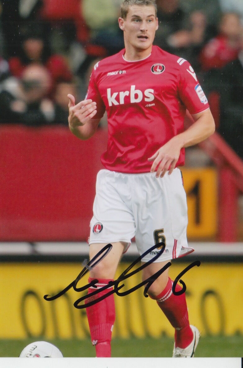 CHARLTON ATHLETIC HAND SIGNED MATTHEW TAYLOR 6X4 Photo Poster painting 2.