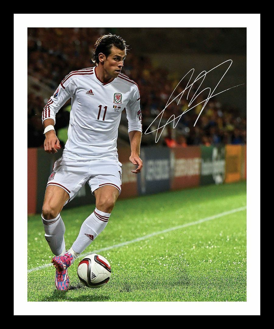 Gareth Bale - Wales Autograph Signed & Framed Photo Poster painting