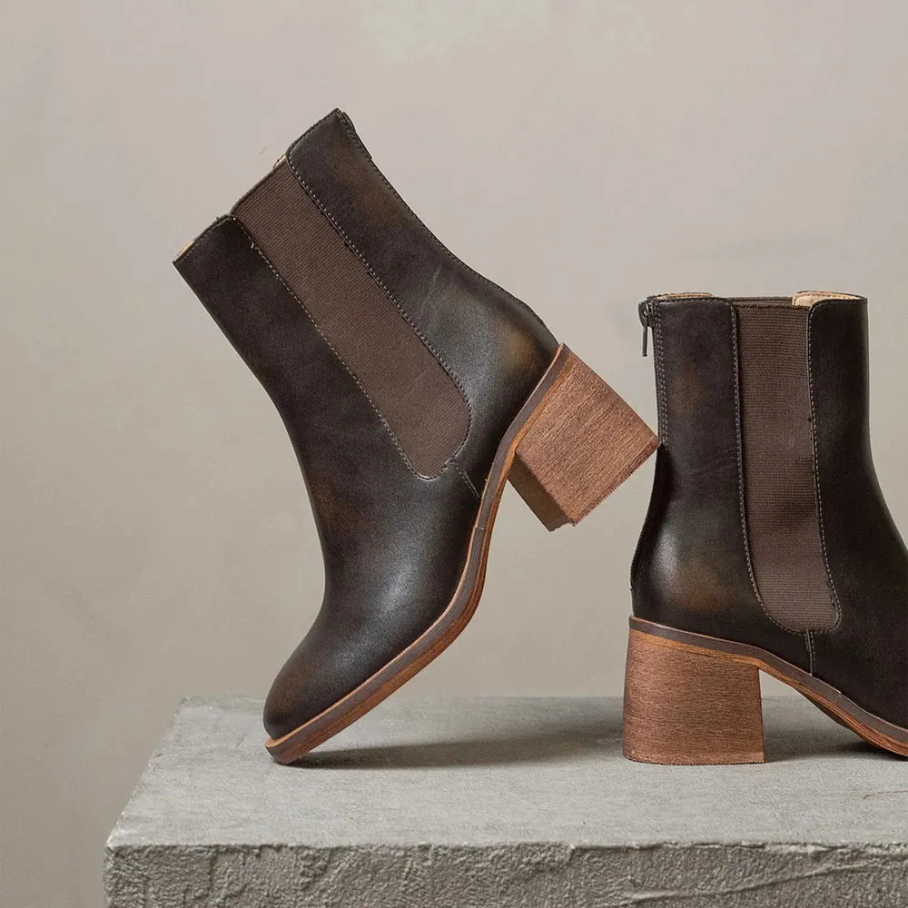 Distressed Brown Round Toe Block Heel Zipper Chelsea Boots Women