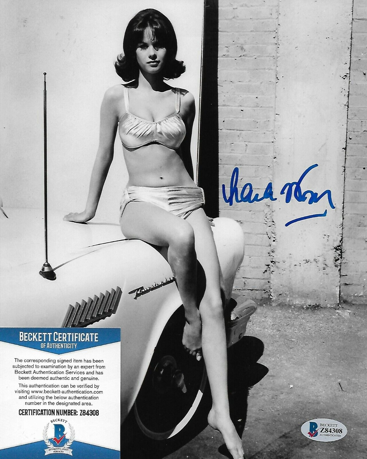 Lana Wood Diamonds Are Forever Original Autographed 8X10 Photo Poster painting w/Beckett COA #9