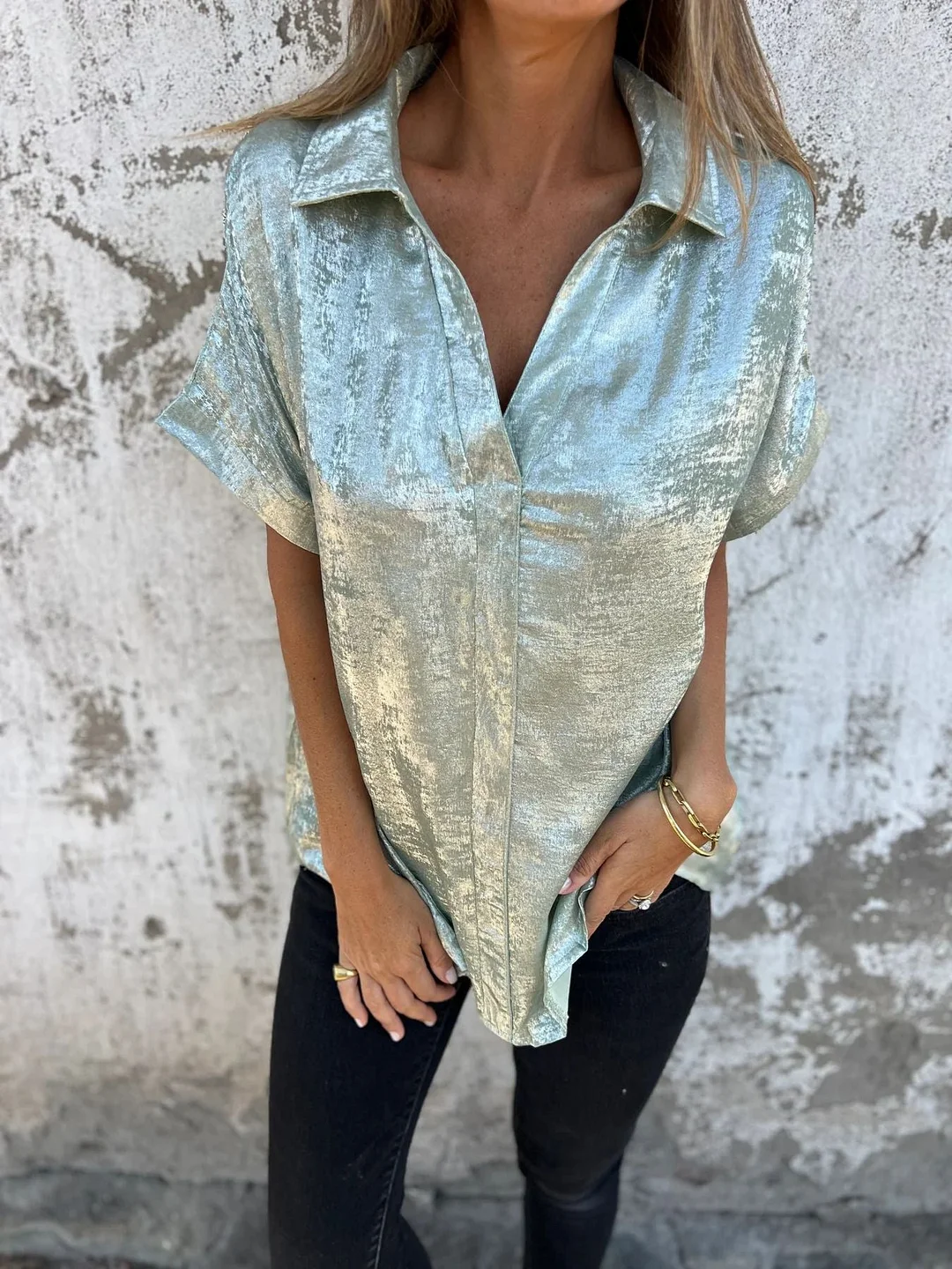 Women's Short Sleeve V-neck Solid Color Gold Stamping Tops