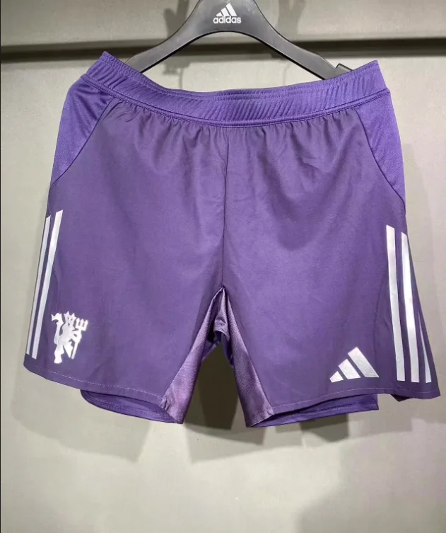 25/26 Manchester United away shorts player version