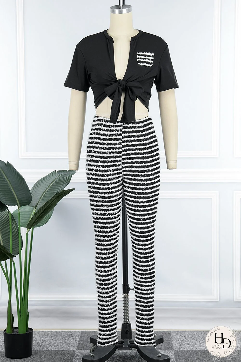 White Sexy Casual Street Striped Pocket Frenulum V Neck Short Sleeve Two Pieces