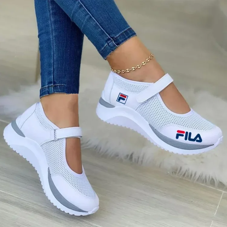 FILA&reg; M&oacute;dn&iacute; a pohodln&eacute; d&aacute;msk&eacute; boty se s&iacute;ťovinou, rozdělenou beze&scaron;vou p&aacute;skou