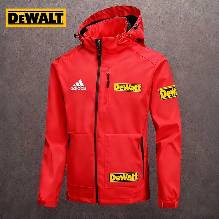 P&aacute;nsk&aacute; bunda s kapuc&iacute; ve spolupr&aacute;ci se značkou.