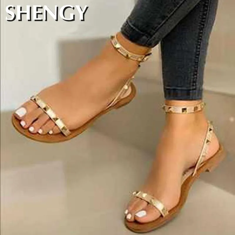 2020 Summer Women Flat Shoes Gladiator Open Toe Beach Sandals Rivet Ankle Strap Roman Ladies Sandals Zapatos Mujer Chaussure