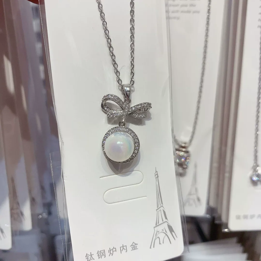 Ribbon, zircon, pearl necklace