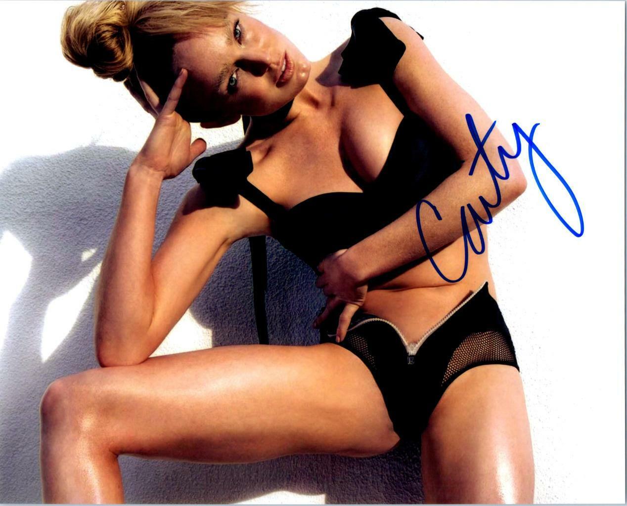 Caity Lotz signed 8x10 Picture autographed Photo Poster painting with COA