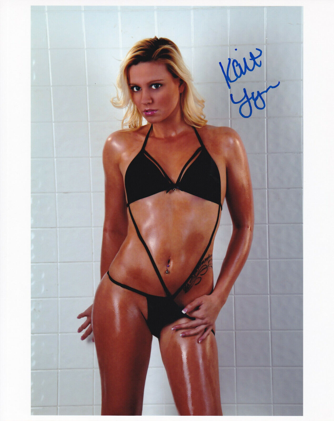 KAIT LYNN hand-signed SEXY BLONDE MODEL 8x10 COLOR CLOSEUP authentic w/ COA