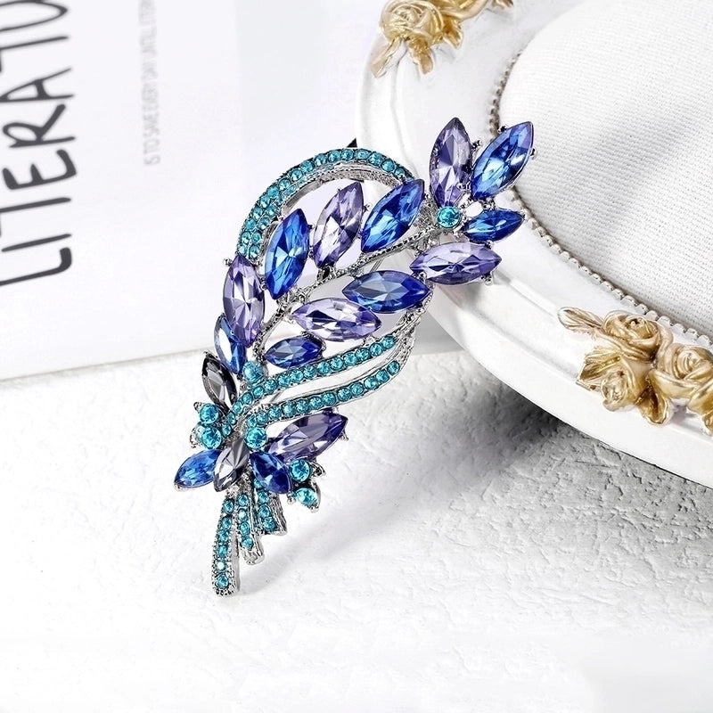 Retro Pin Flower Alloy Inlay Rhinestones Unisex Brooches