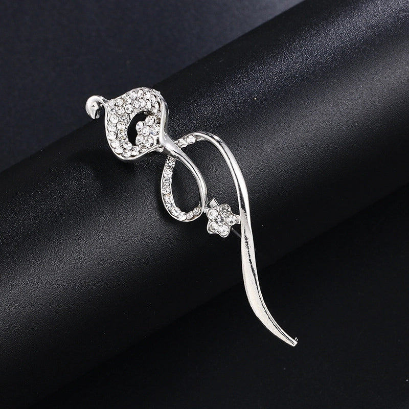 Elegant Pin Leaf Flower Butterfly Alloy Plating Inlay Rhinestones Pearl Women’S Brooches