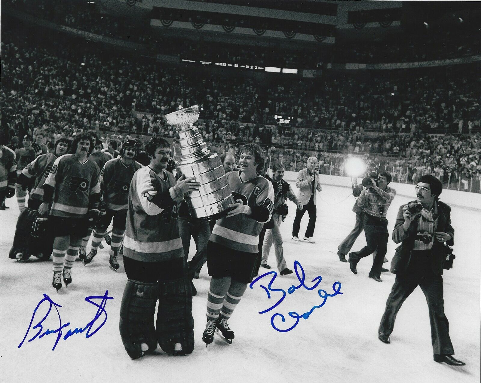 Signed 8x10 BOBBY CLARKE & BERNIE PARENT Philadelphia Flyers Autographed Photo Poster painting