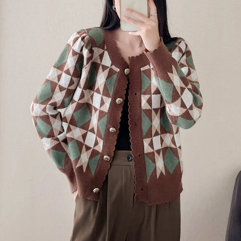 Woherb Impact Color Diamond Plaid Knitted Cardigan Women's Fashionable Sweater Round Collar Autumn And Winter Style Coat Bubble Long-Sleeved Blouse-Outfit Ideas