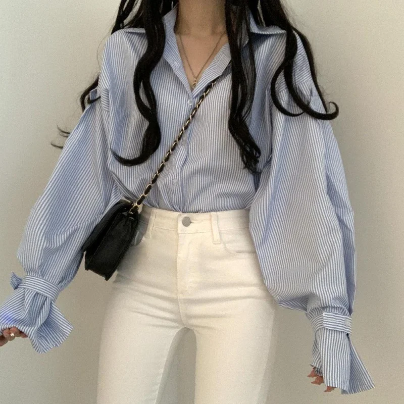 Uveng Uveng The Spring Of 2025, The New Korean Version Of The College Style Design Is Loose And Small Lantern Sleeve Striped Shirt Shirt For Women