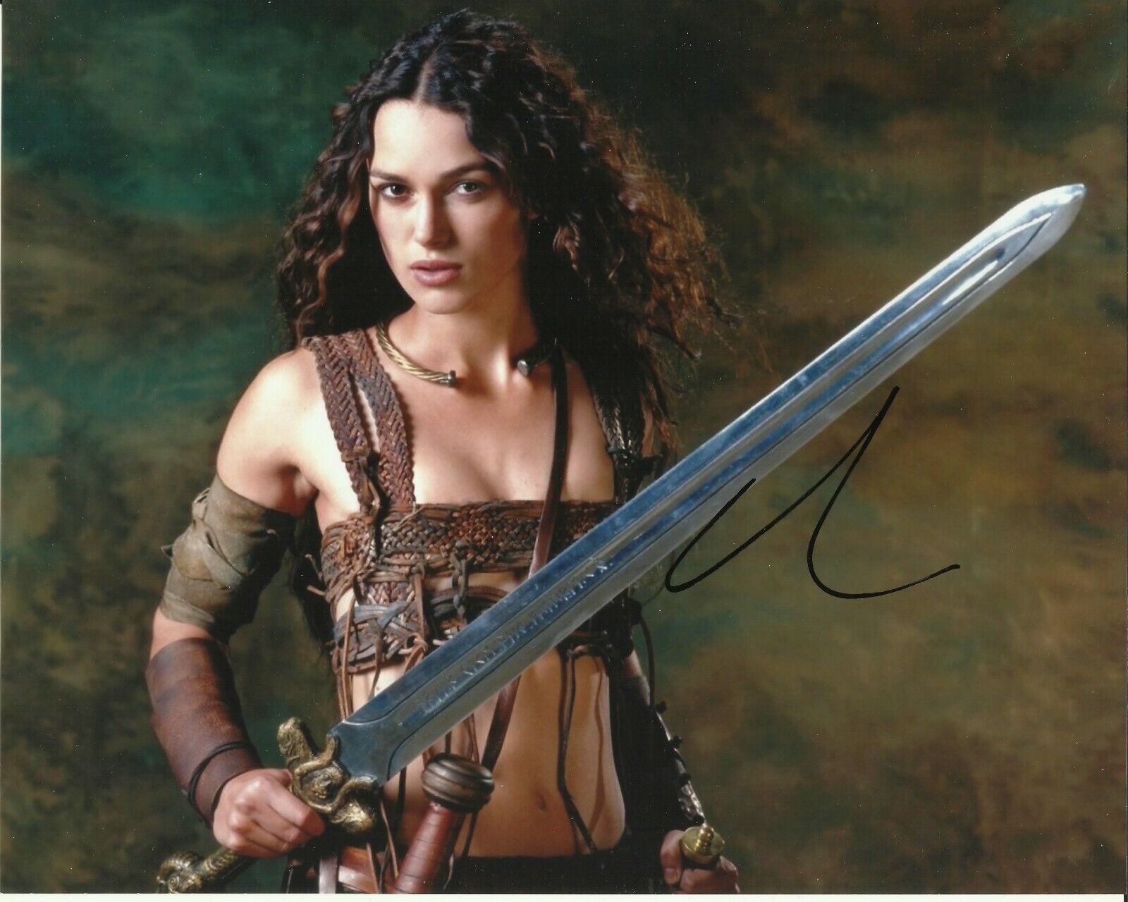 KEIRA KNIGHTLEY SIGNED KING ARTHUR Photo Poster painting UACC REG 242 (2)