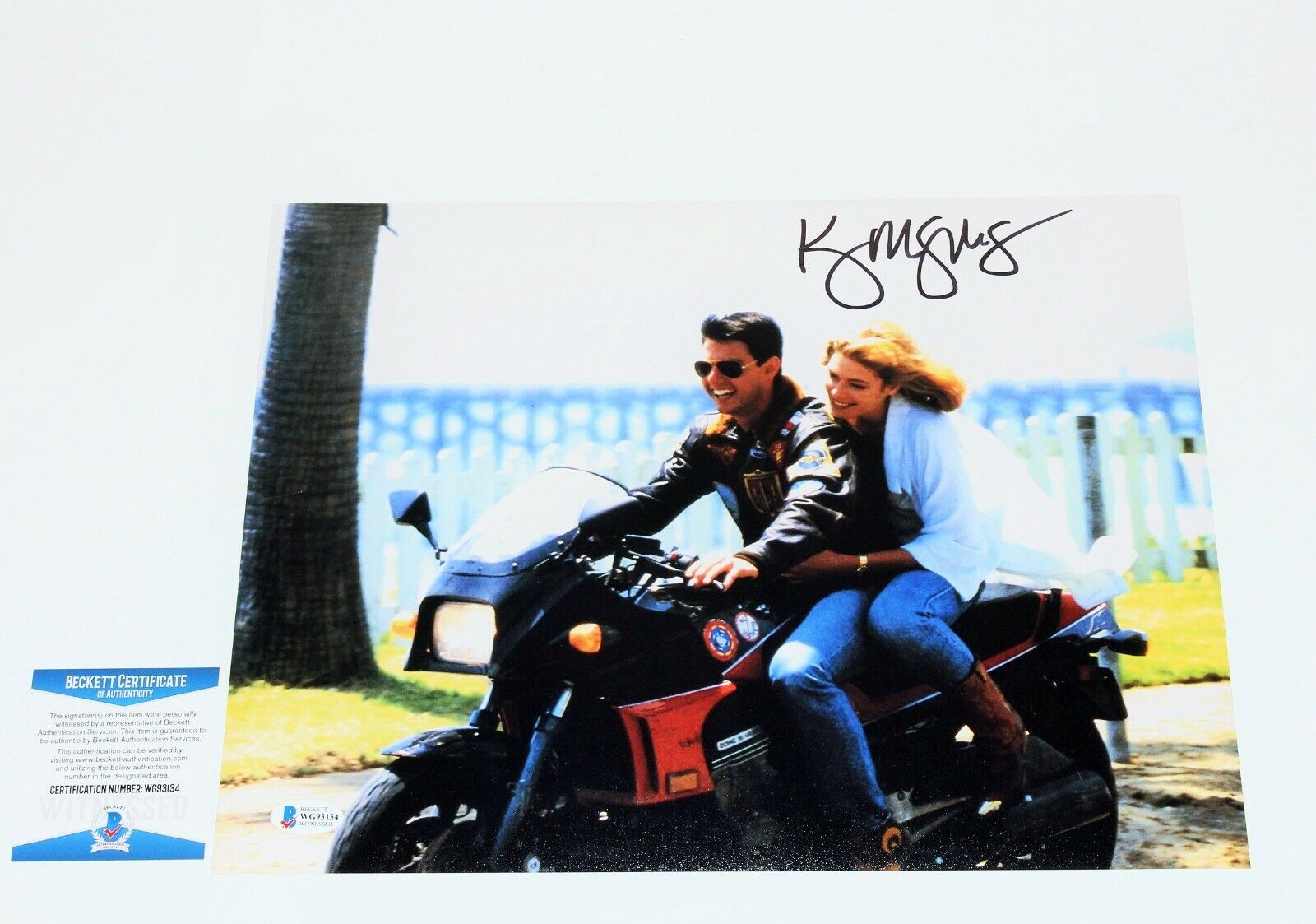 ACTRESS KELLY MCGILLIS SIGNED TOP GUN 11x14 MOVIE Photo Poster painting BECKETT COA TOM CRUISE