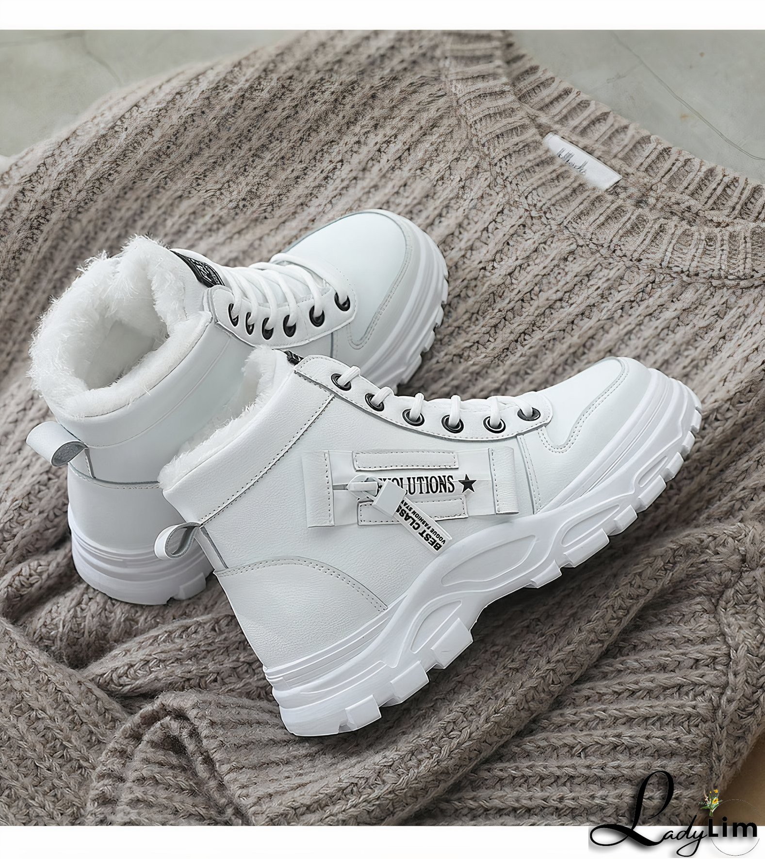 Effortless and Trendy winter Boots