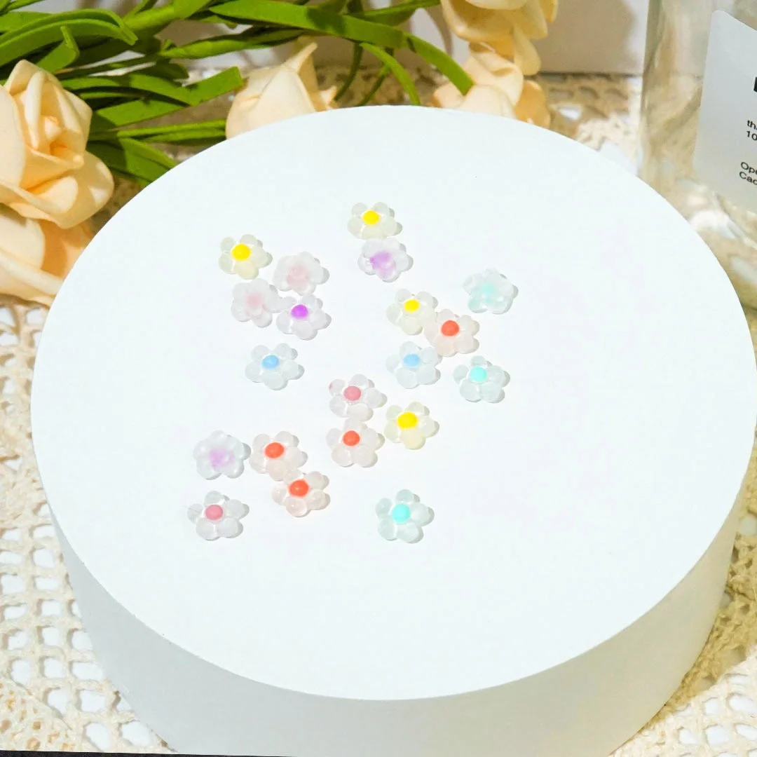 Beautizon Colorful Flowers Cute Love Nail Jewelry High Quality Nail Jewelry Manicure Accessories DIY Nail Art Decorations