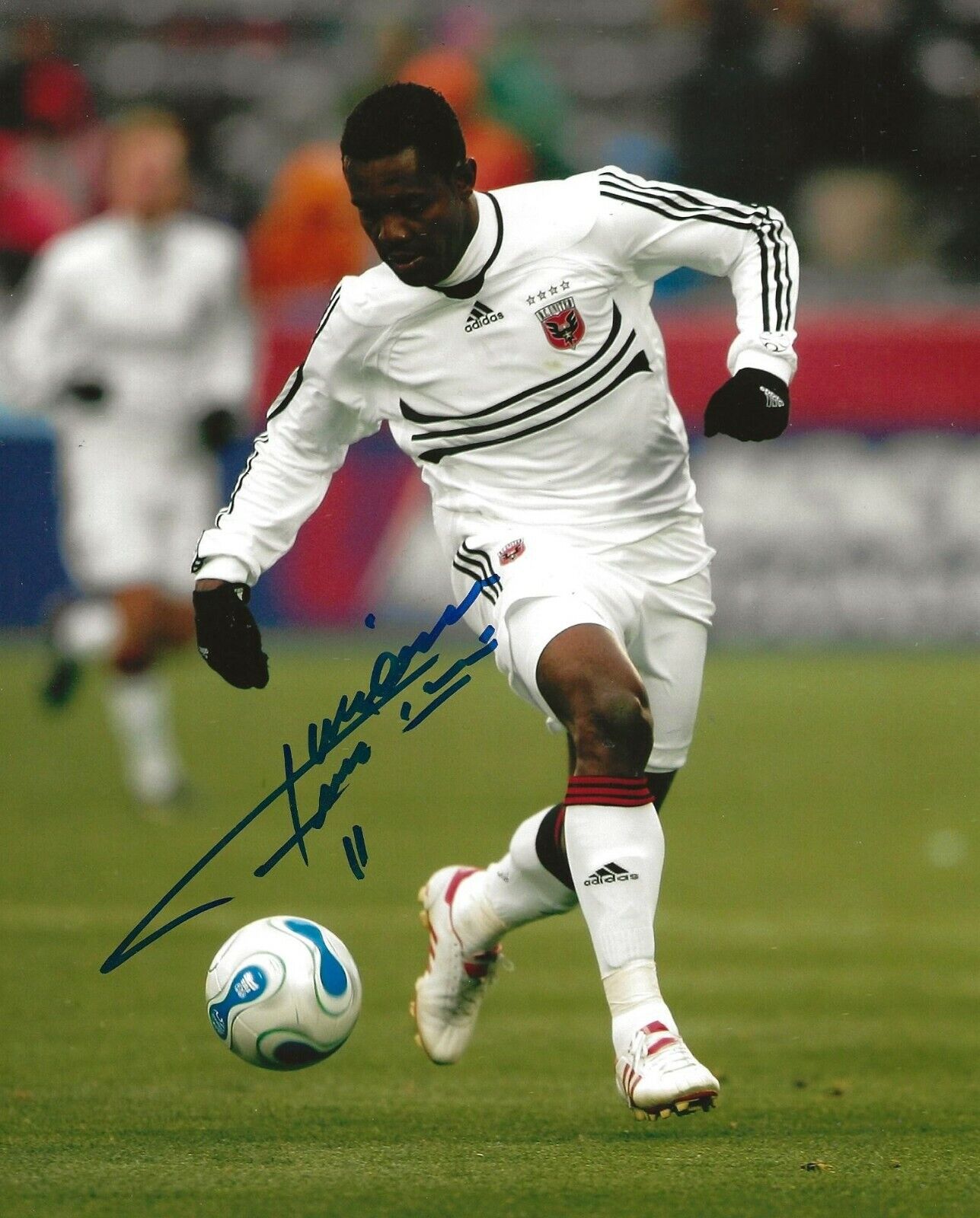 Luciano Emilio signed D.C. United Soccer 8x10 Photo Poster painting autographed MLS