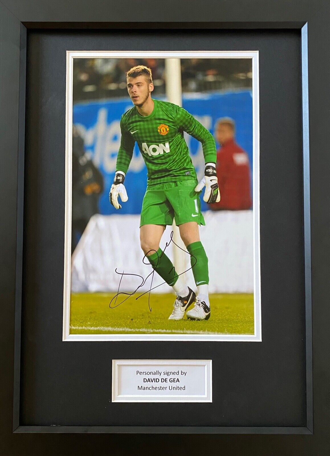 David De Gea Genuine Hand Signed Manchester United Photo Poster painting In A3 Wooden Frame