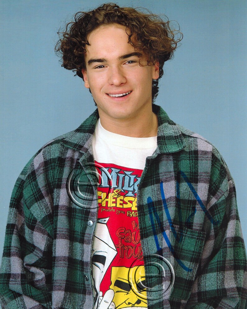 Johnny Galecki Roseanne Autographed Signed Photo Poster painting 8 x 10 print Photo Poster painting picture poster wall art autograph