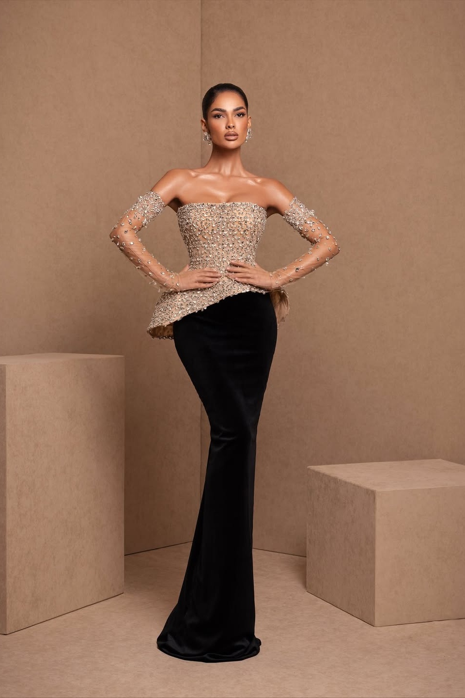 Mermaid Backless Long Sleeve Lace Top Button Satin Prom Dress LBQ3280