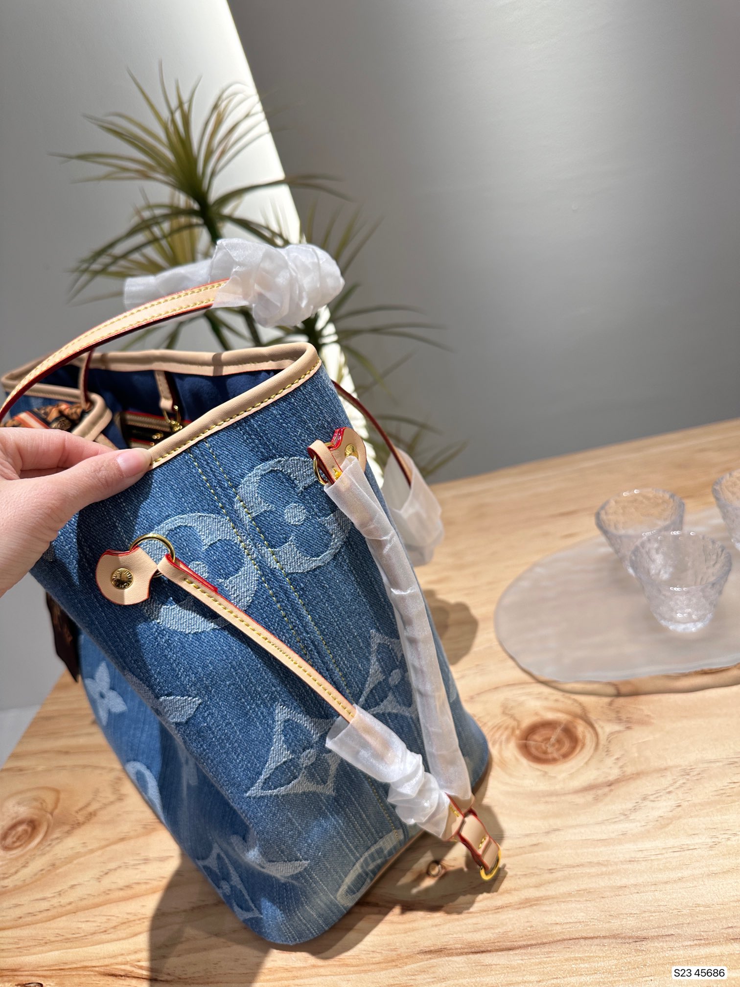 00e3d117edb013c81d5c9a6de951ed44