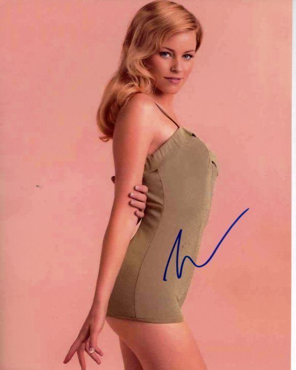 ELIZABETH BANKS Signed Autographed Photo Poster painting