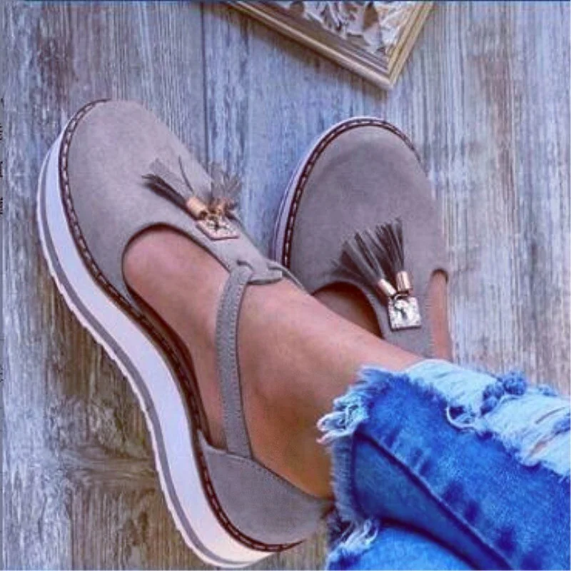 Summer Women Flat Tassel Sandals Fashion Round Toe Platform Heel Sandals Casual Buckle Strap Solid Cover Heel Sandals Ladies New