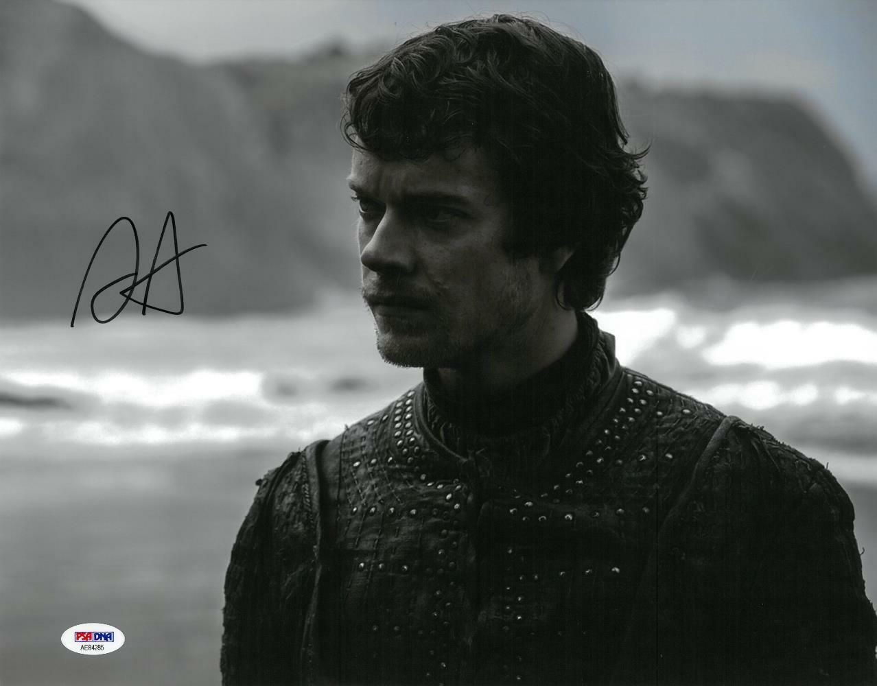 Alfie Allen Signed Game of Thrones Autographed 11x14 Photo Poster painting PSA/DNA #AE84285