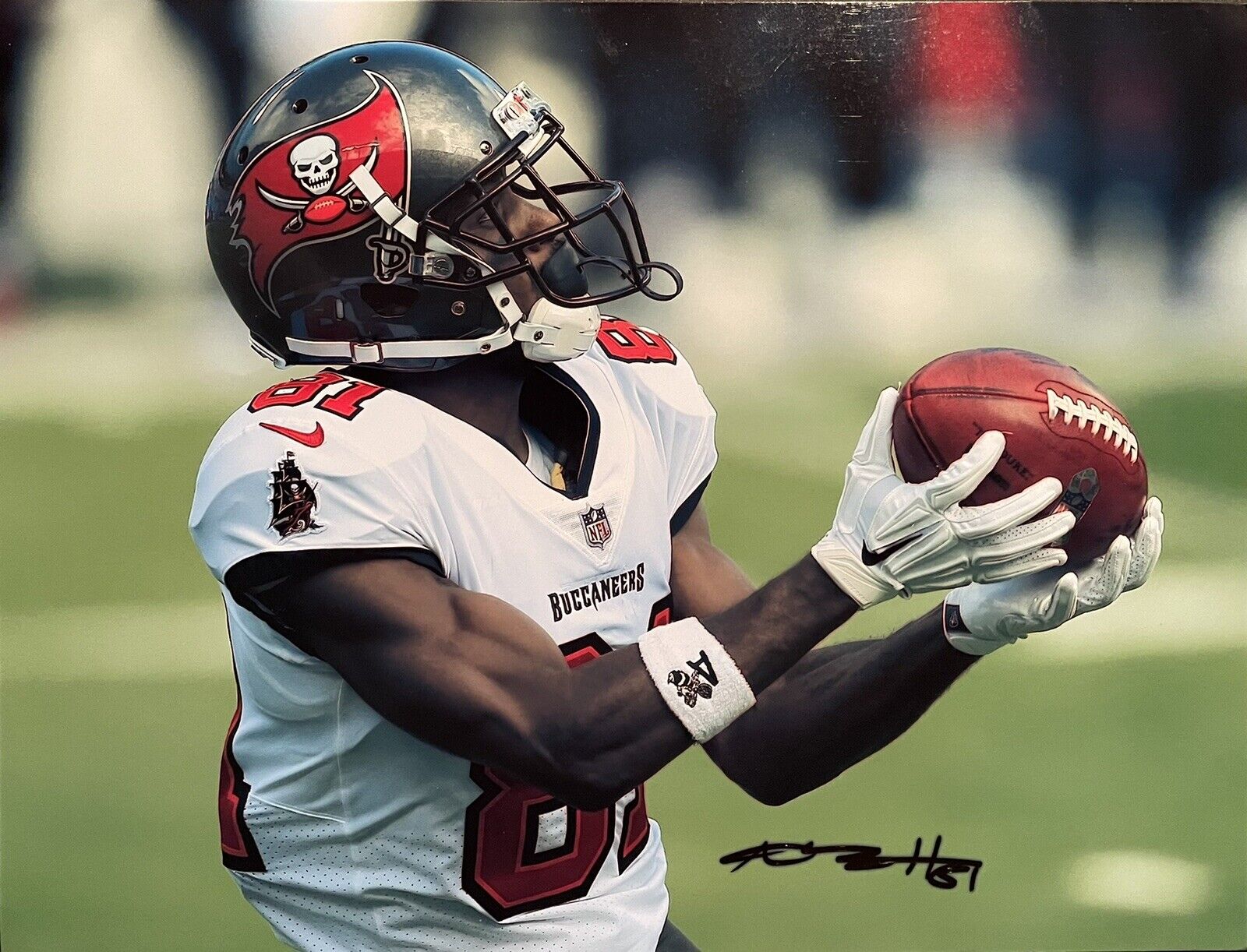 Antonio Brown Signed 8.5x11 Photo Poster painting Tampa Bay Buccaneers