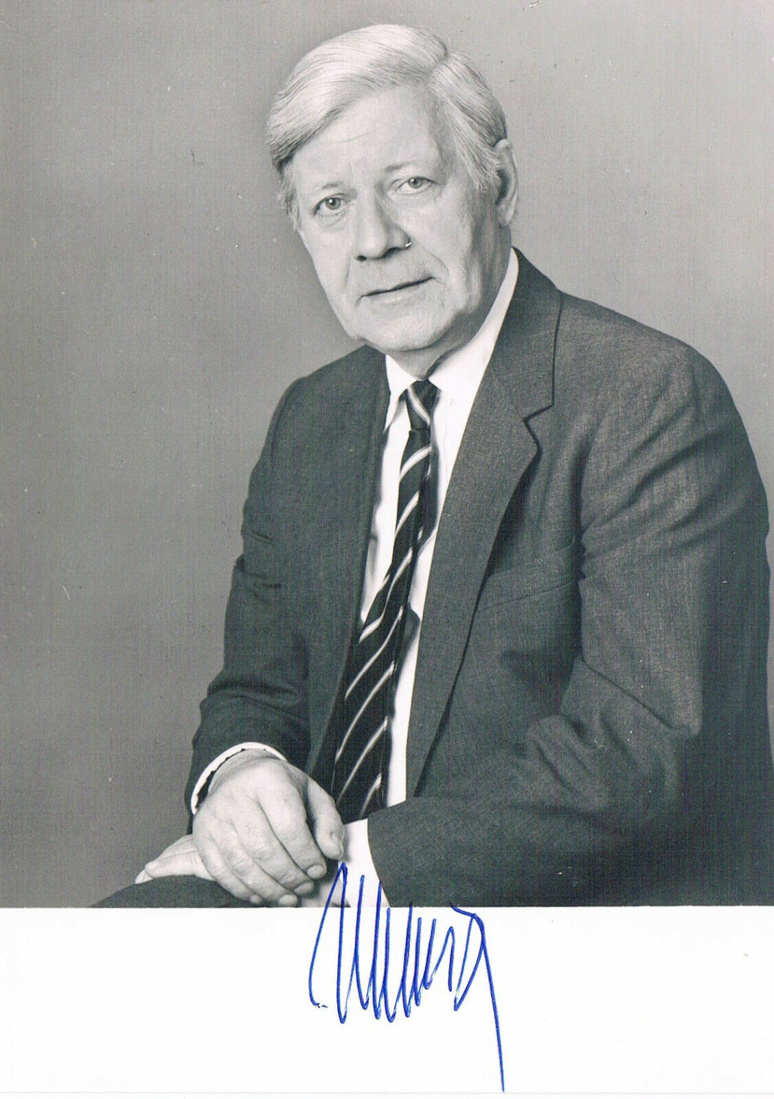 Germany Helmut Schmidt 1918-2015 autograph signed Photo Poster painting 4x6