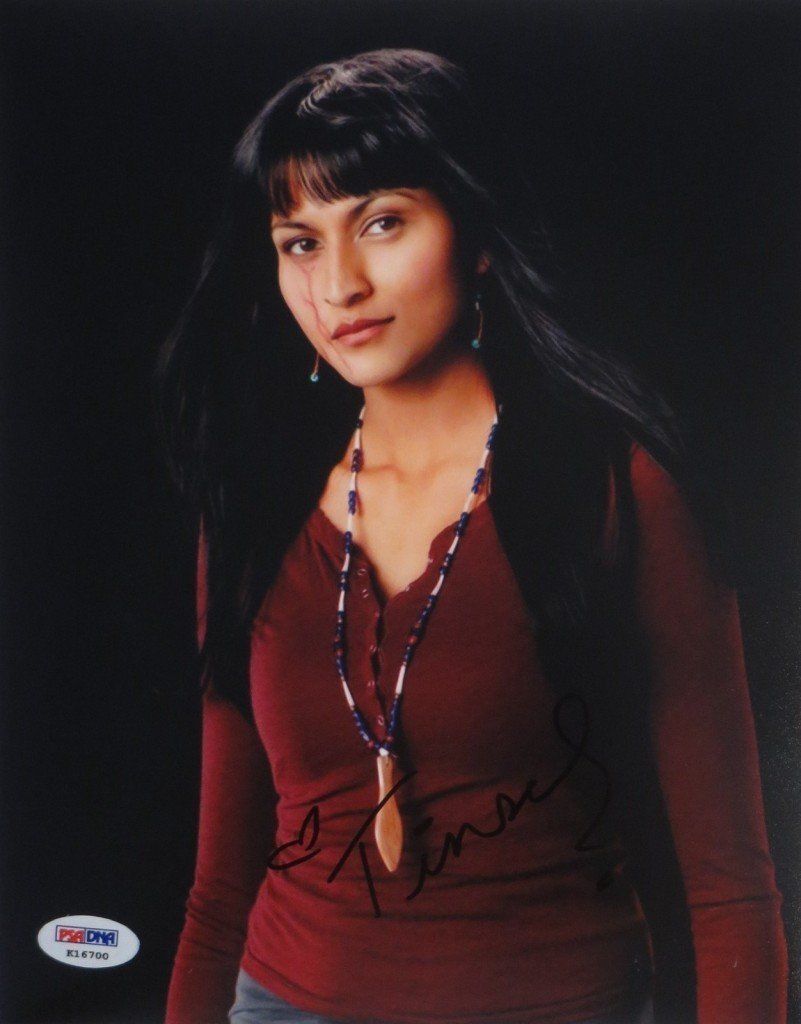 Tinsel Korey Signed Twilight Authentic Autographed 8x10 Photo Poster painting (PSA/DNA) #K16700