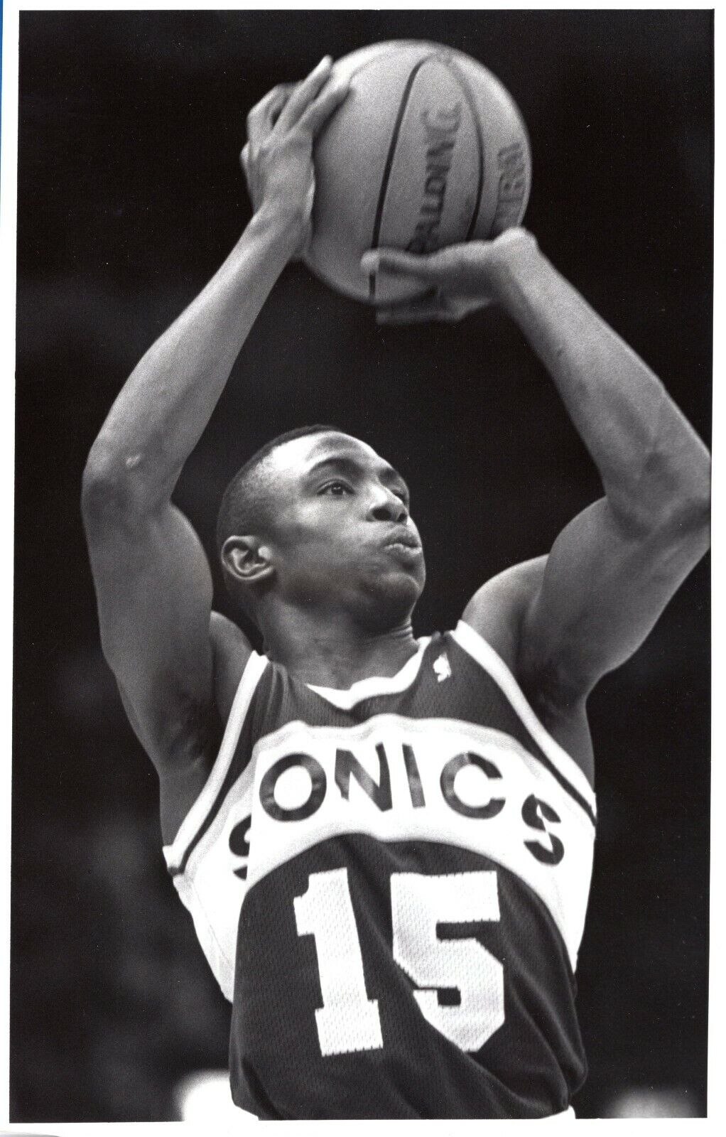 AVERY JOHNSON Seattle Super Sonics Basketball NBA 6.5x10 Photo Poster painting 1990 Otto Greule