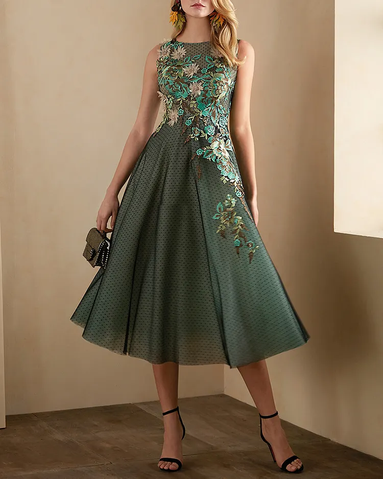 Jacquard Lace Detail Midi Dress