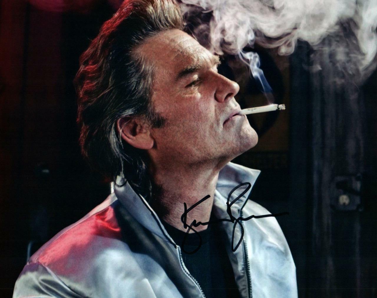 Kurt Russell Signed 8x10 Picture Autographed Photo Poster painting with COA