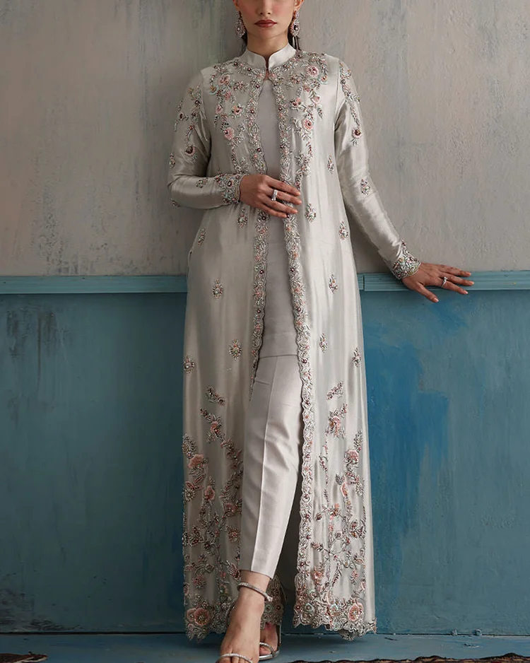 Elegant embroidered jacket and trousers two-piece set