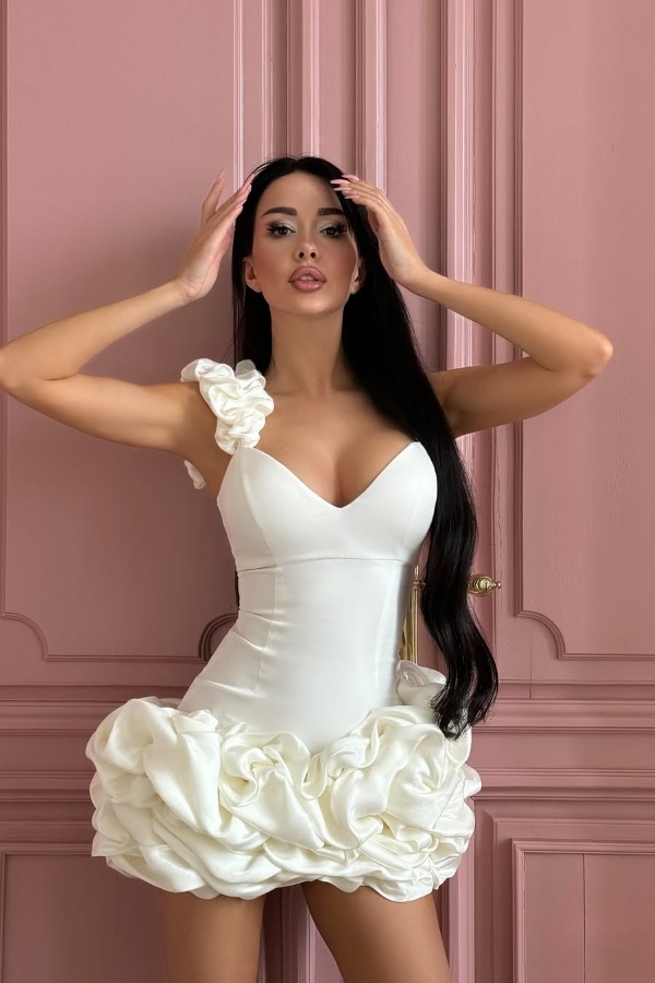 Ovlias Chic White Asymmetric V-Neck Homecoming Dress A-Line with Pleated CH0023