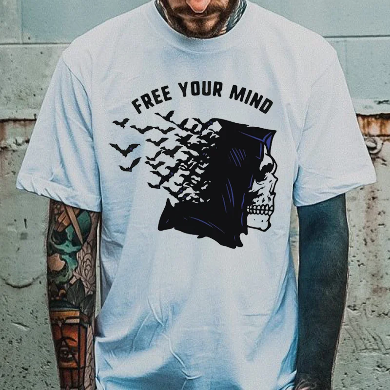 Free Your Mind Bats Demon Skull Printed T-shirt -  