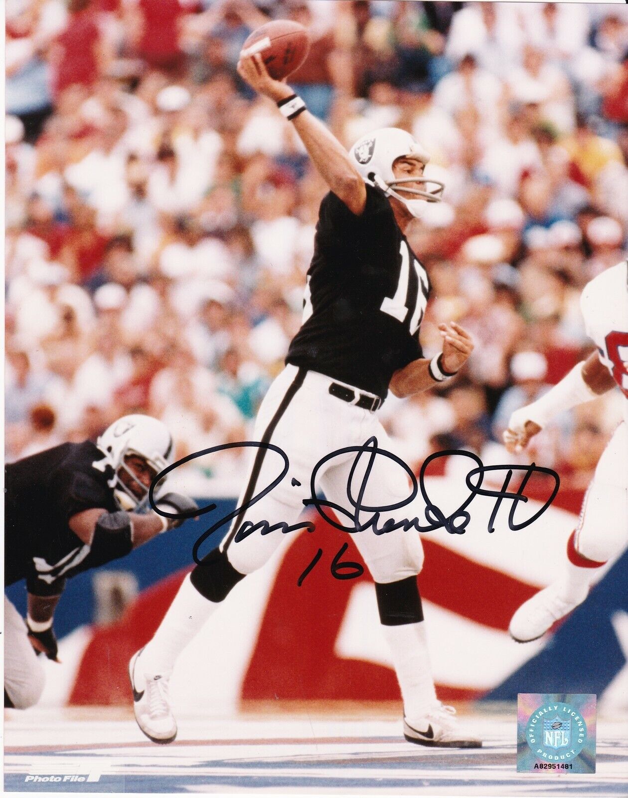 JIM PLUNKETT OAKLAND RAIDERS ACTION SIGNED 8x10