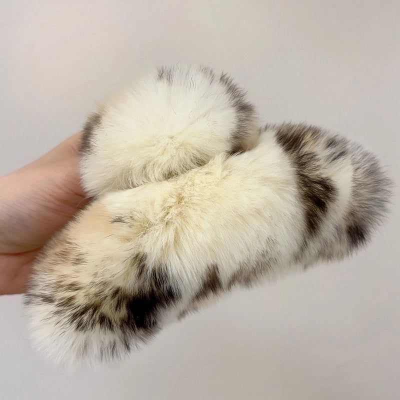 Women’s Minimalist Solid Color Plush Hair Claws