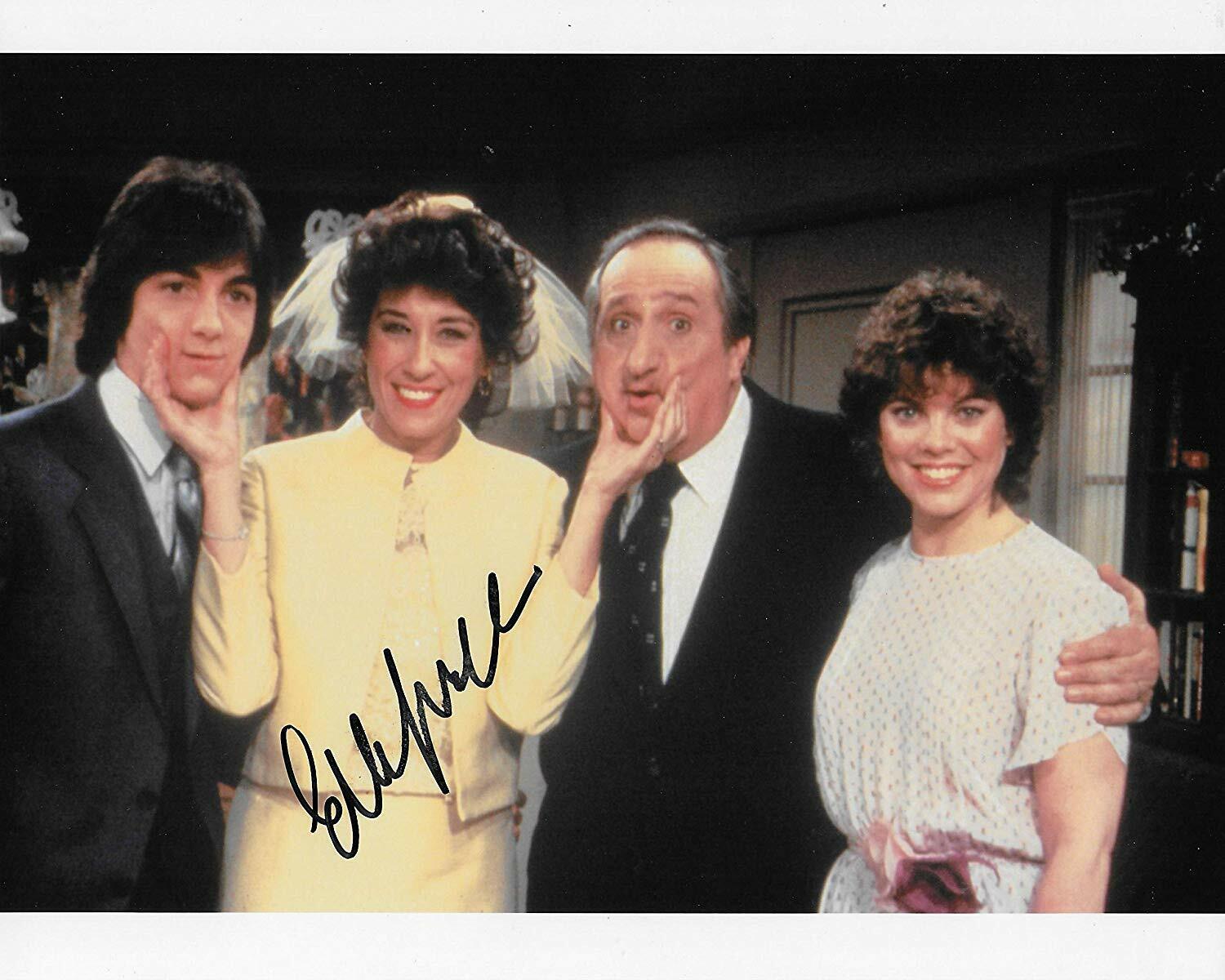 Ellen Travolta Happy Days Signed 8x10 Photo Poster painting At Hollywoodshow RARE!!!