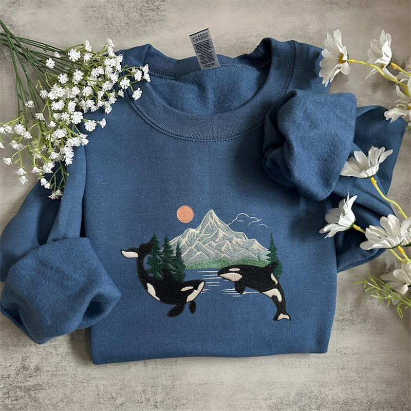 Orca Whale Embroidered Sweatshirt wearshes