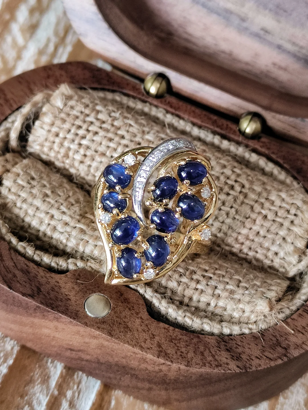 S390 蓝宝石蛋面群镶钻石戒指K18，蓝宝石3.46ct，钻石0.13ct，7.4g，13.5/52.5码【贵气显大】