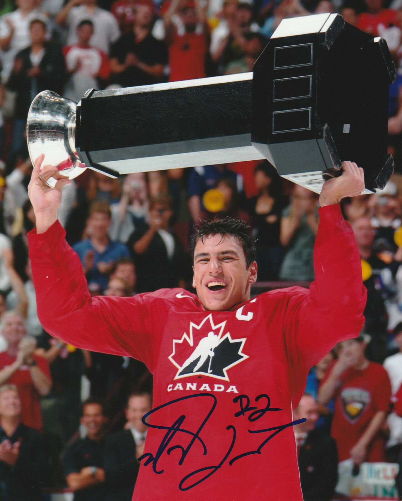 MILAN LUCIC SIGNED TEAM CANADA HOCKEY 8x10 Photo Poster painting! CALGARY FLAMES Autograph