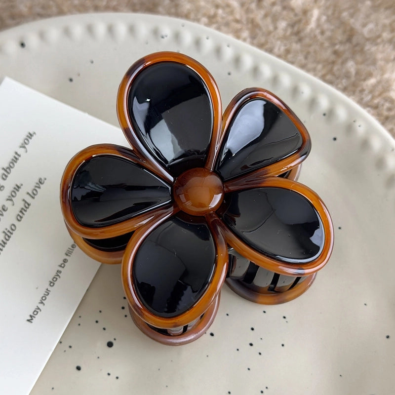 Elegant Minimalist Classic Style Women’s Flower Arylic Hair Claws