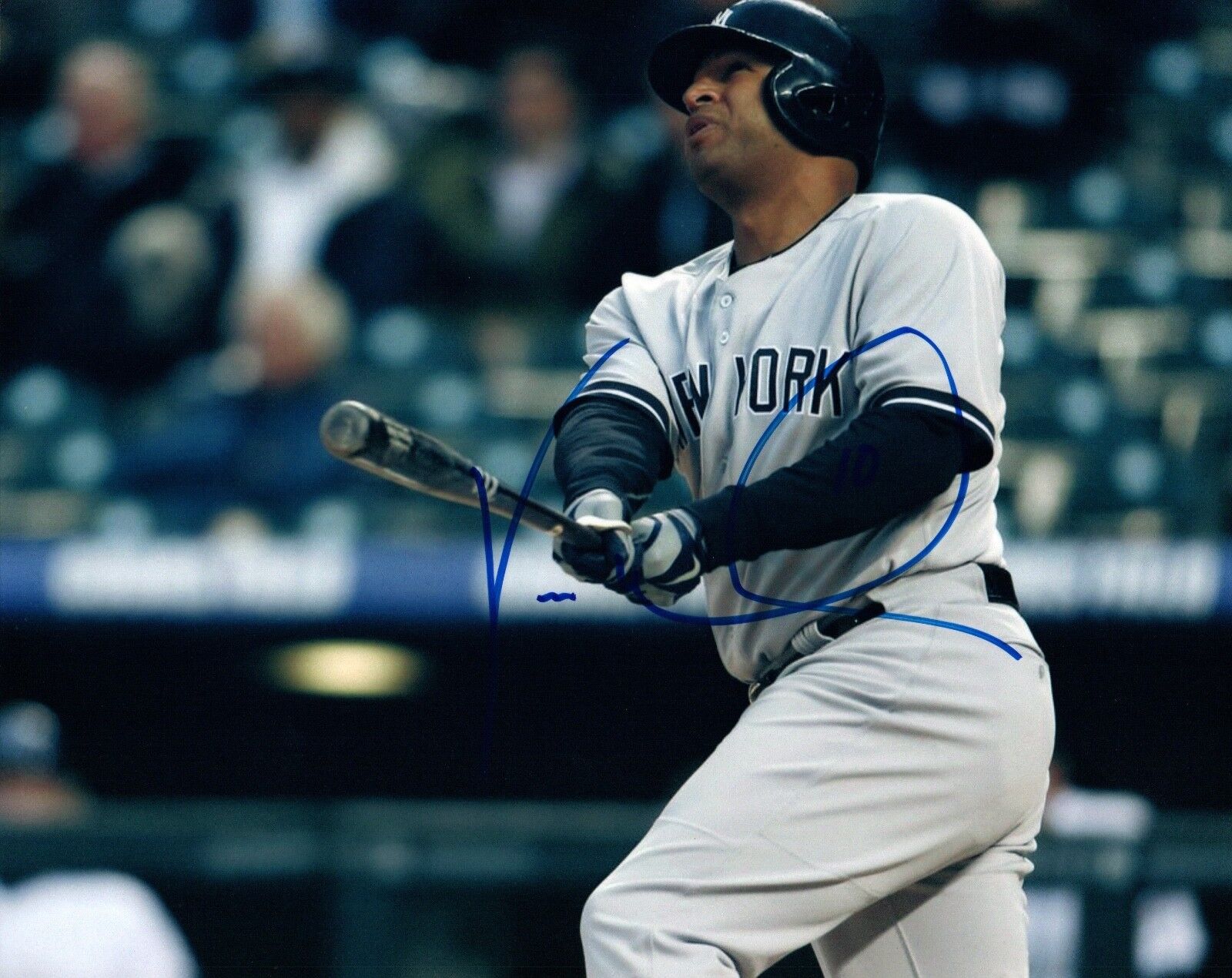 Vernon Wells Signed Autographed 8x10 Photo Poster painting NY NEW YORK YANKEES COA AB