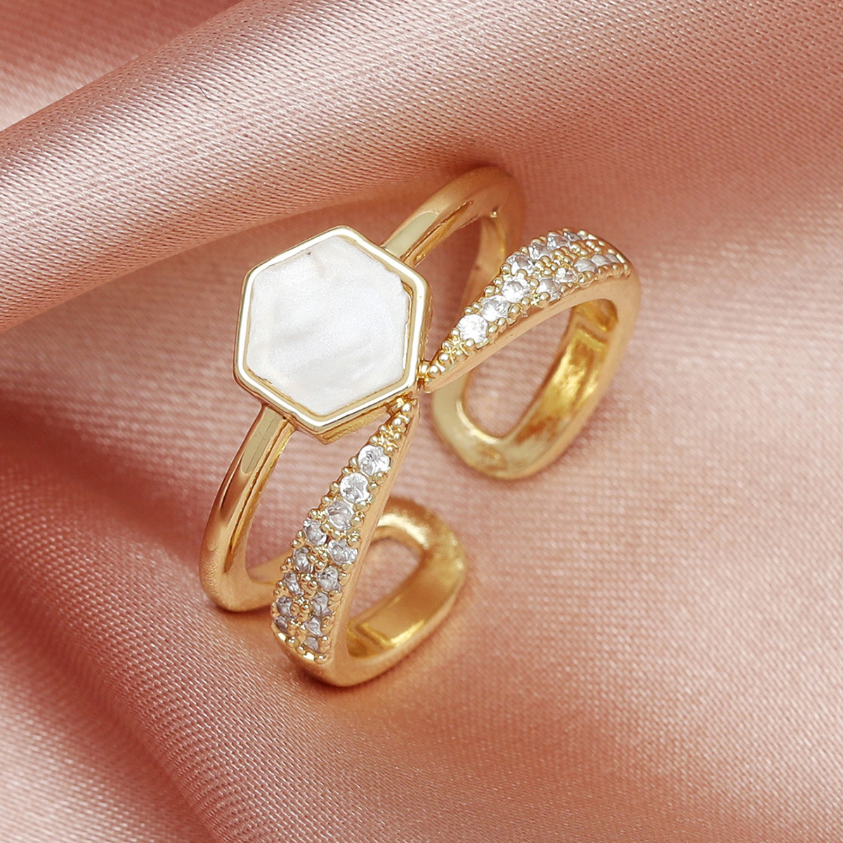 Zirconia Geometric Gold-Plated Ring